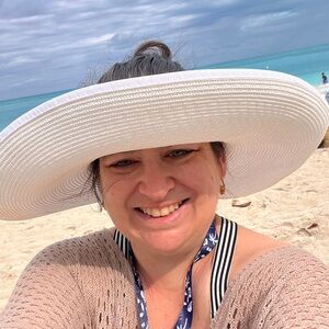 Meet your Posher, Anne